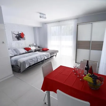 Esensja Z Widokiem Na Gory I Przy Dworcu - 5d Apartment *