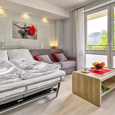 Apartamento Esensja Z Widokiem Na Góry I Przy Dworcu - 5d