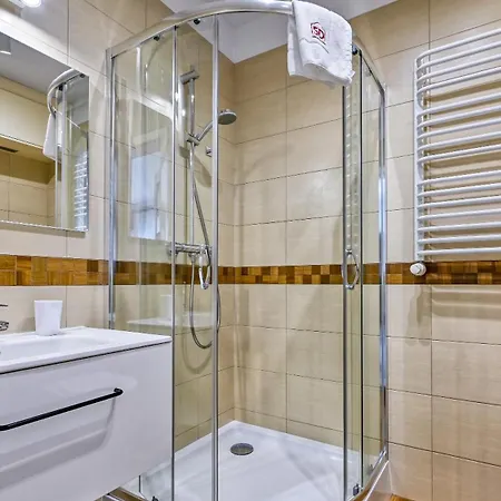 Apartment Esensja Z Widokiem Na Gory I Przy Dworcu - 5d Schreiberhau