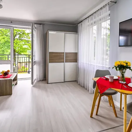 Esensja Z Widokiem Na Gory I Przy Dworcu - 5d Apartment